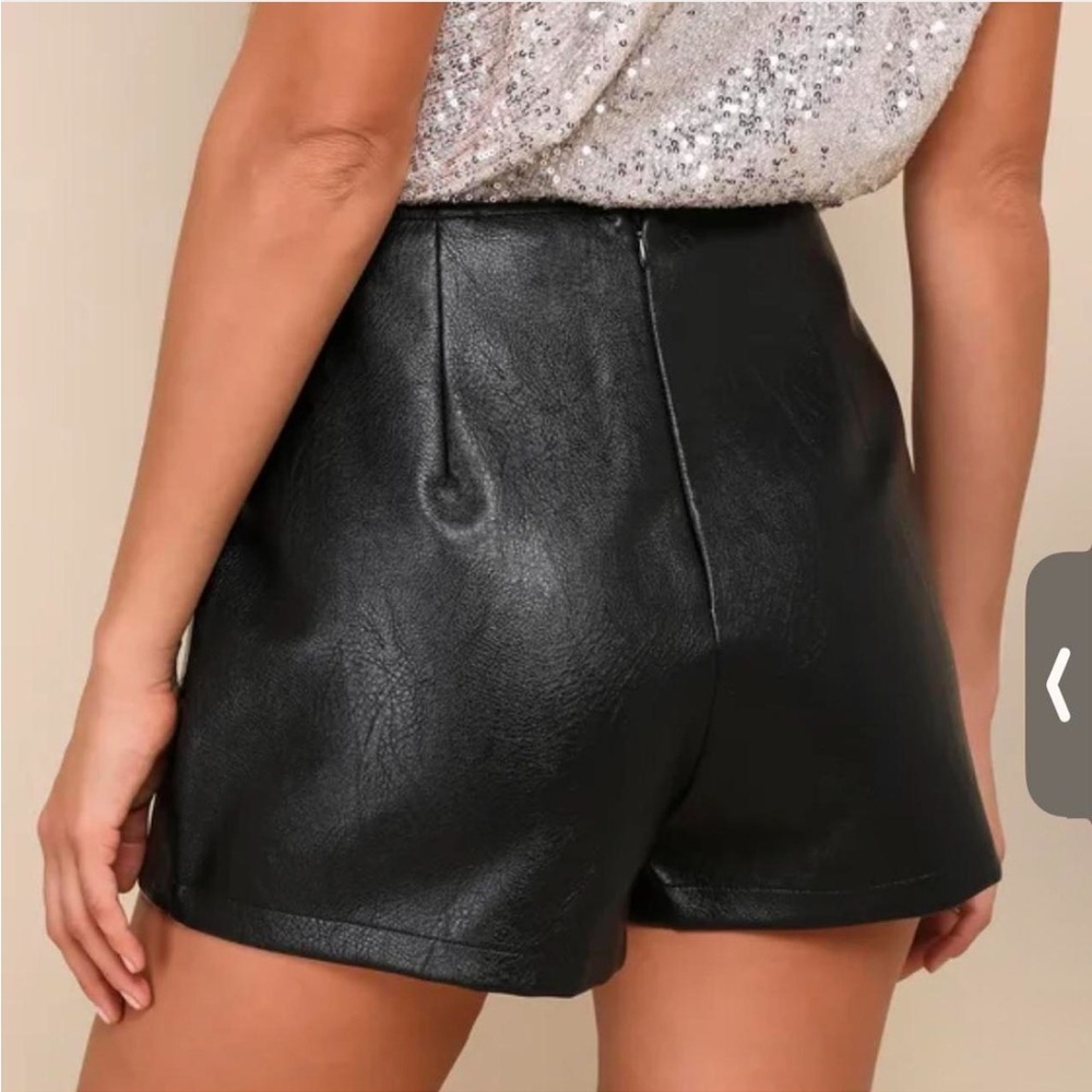 Lulus Vegan Leather Wrap Skort – Size Small – NWT – Black - Picture 3 of 7